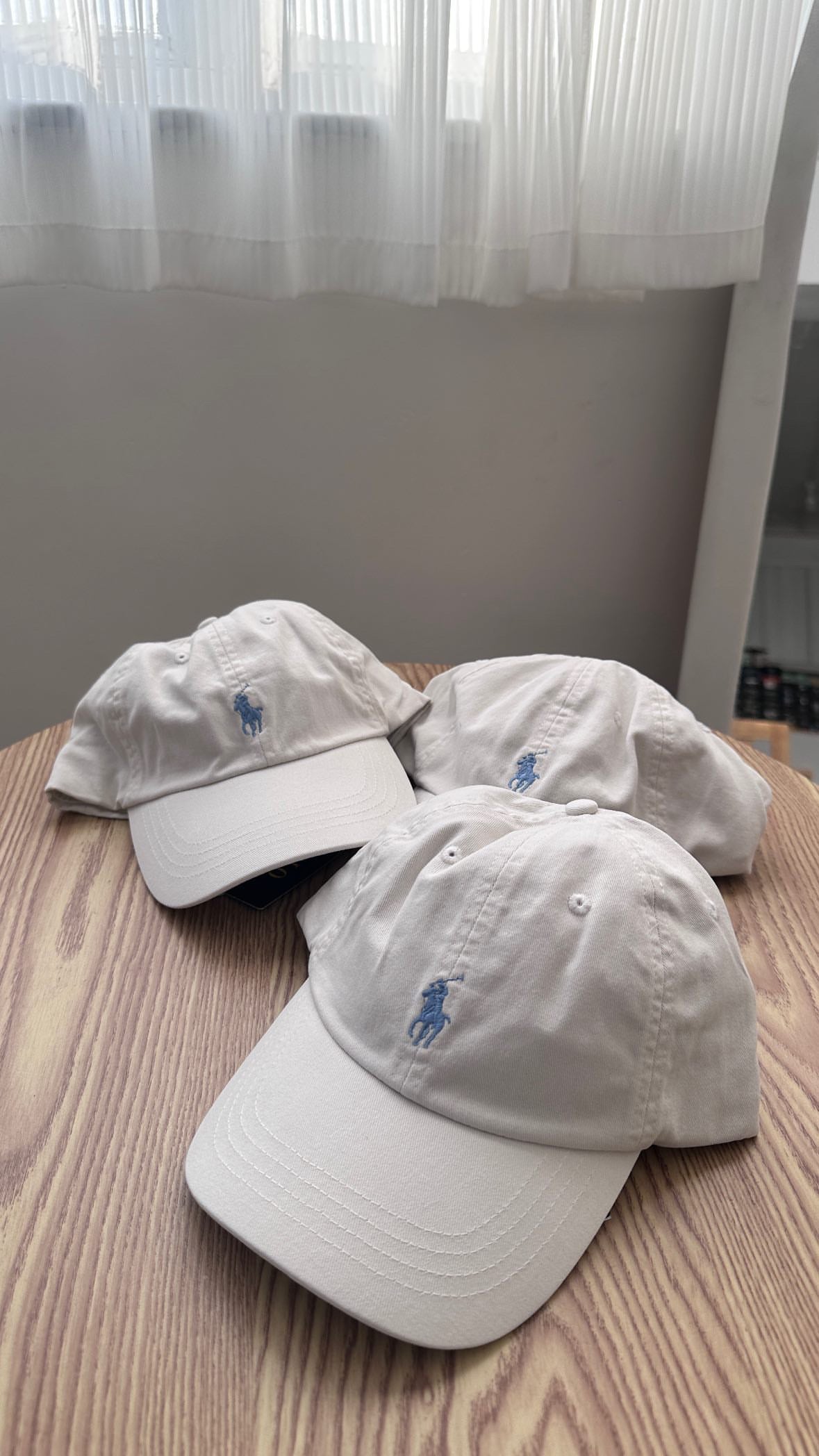 Polo cup White x babyblue