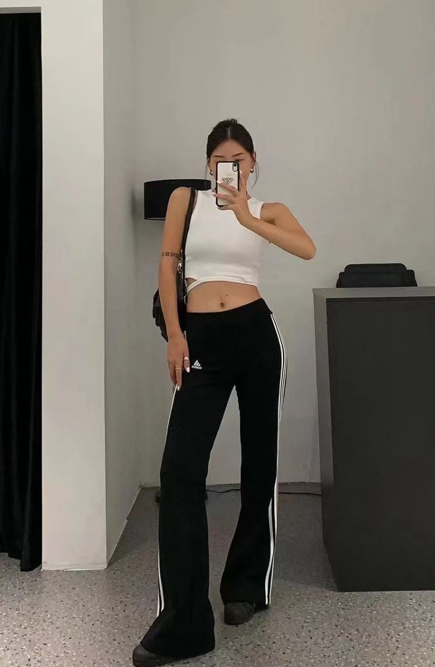 Adidas 喇叭褲