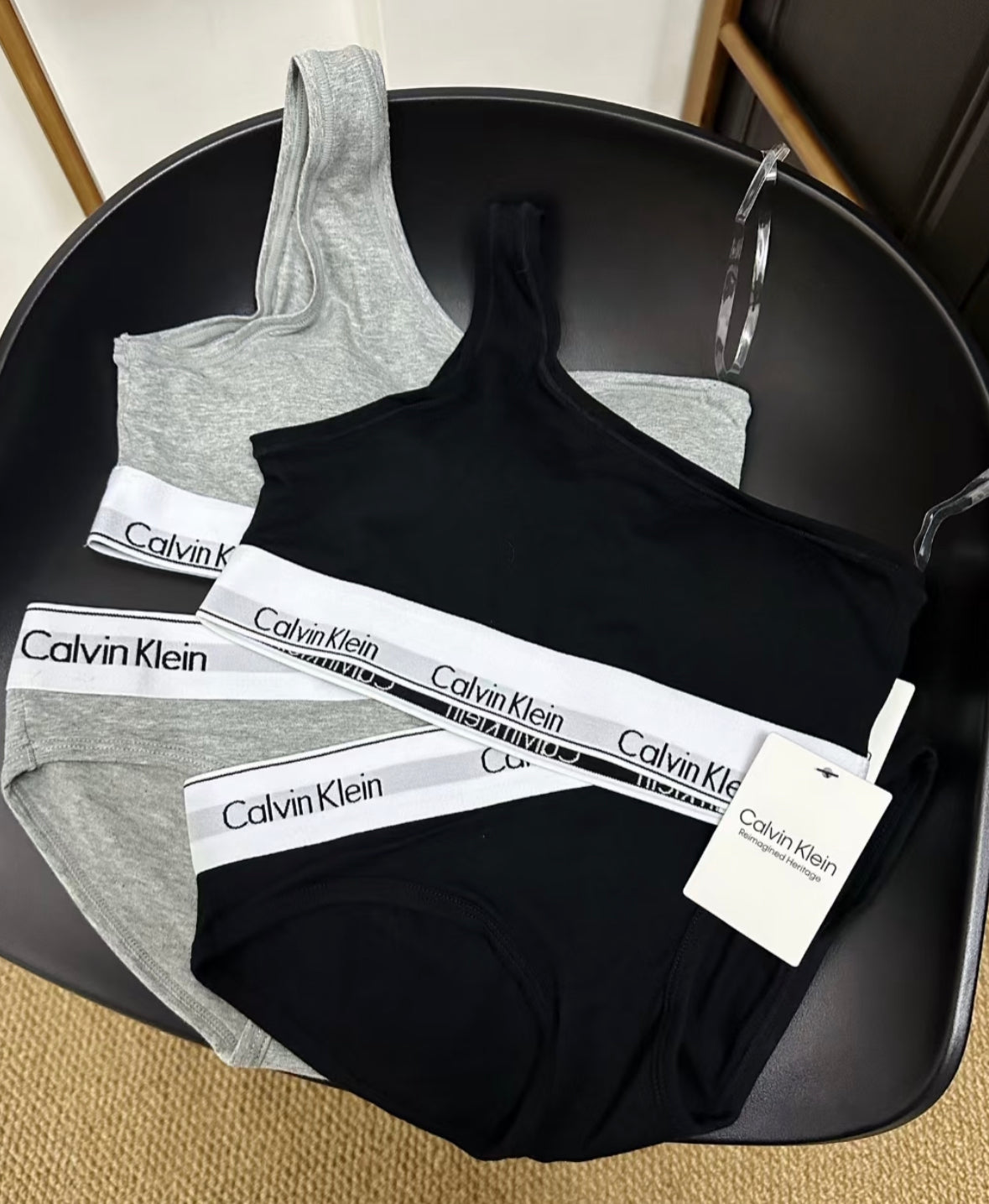 Ck斜肩bra top set
