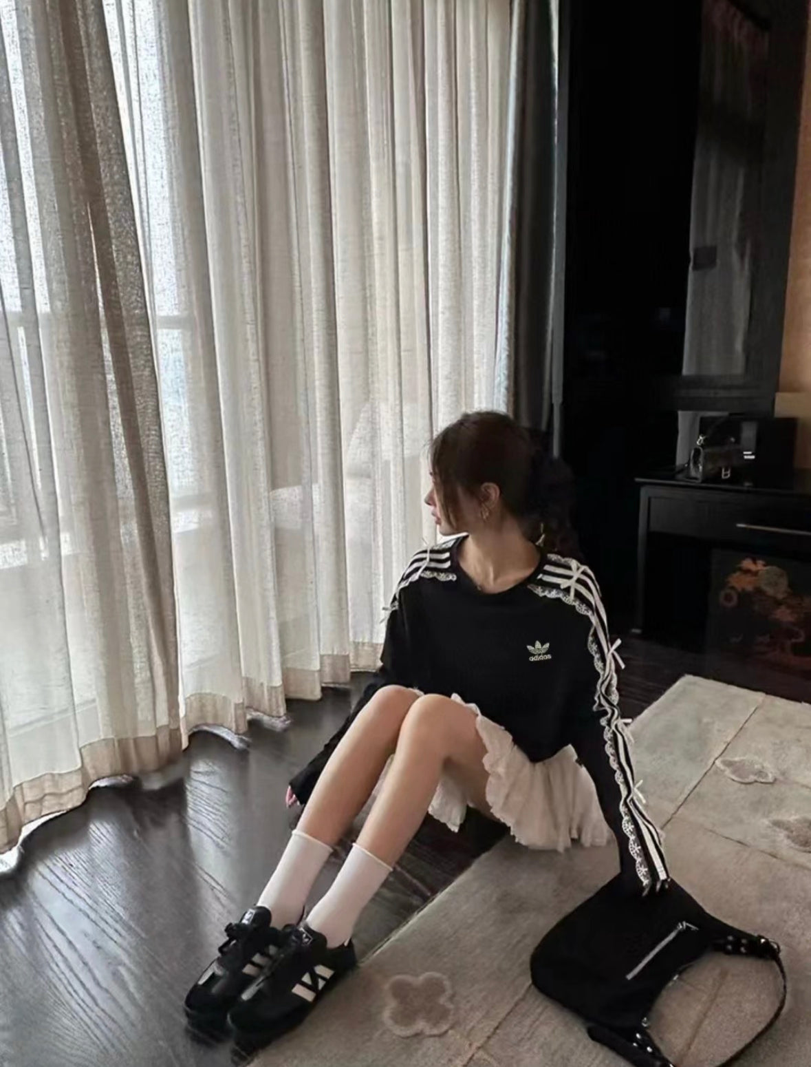 Adidas bow tie remake long tee - Black