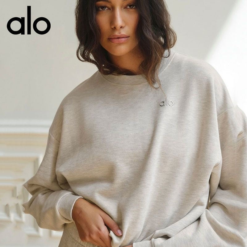 Alo Yoga Fleece Accolade crewneck sweatshirt