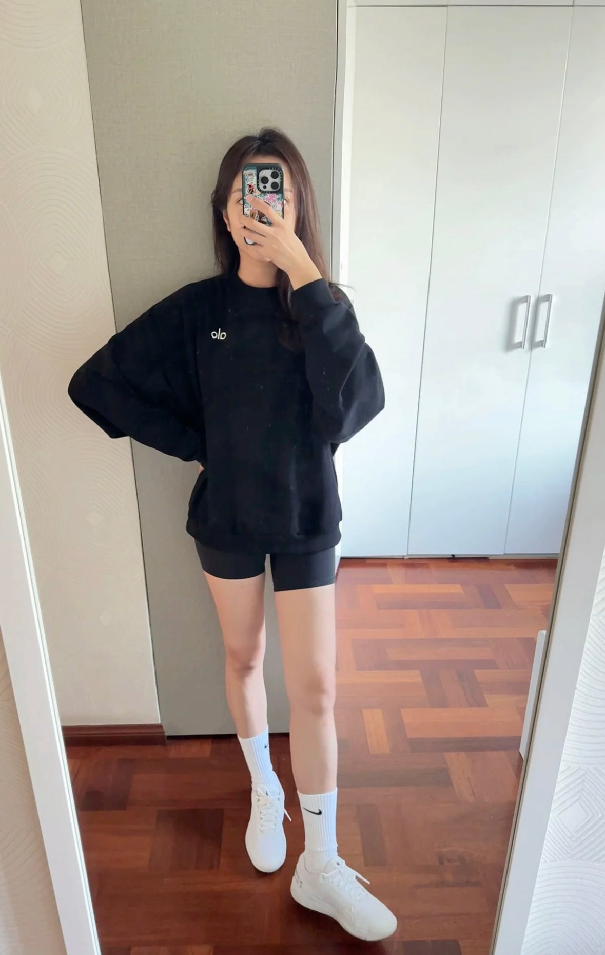 Alo Yoga Fleece Accolade crewneck sweatshirt