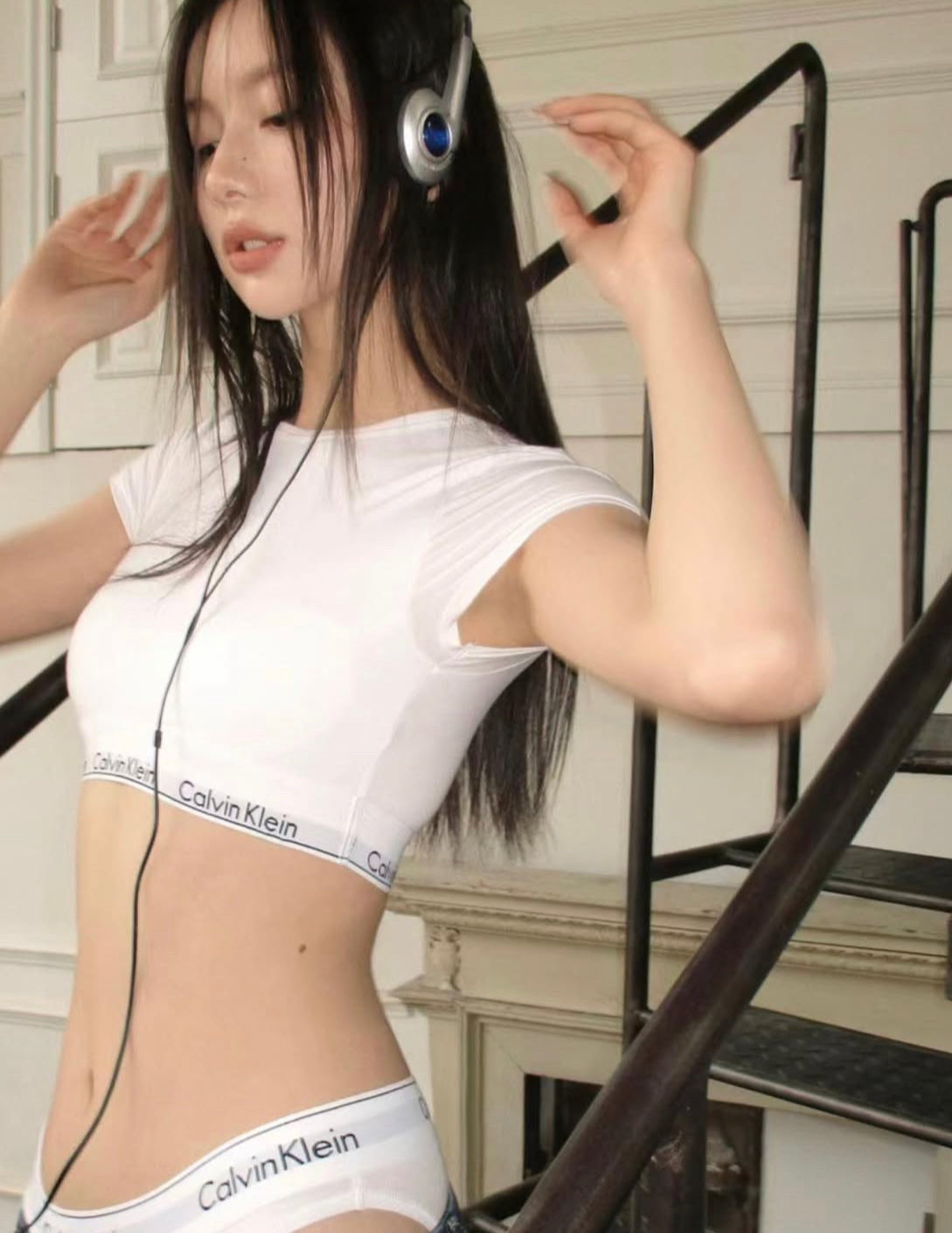 Calvin Klein Underwear Modern Cotton T-Shirt Bralette