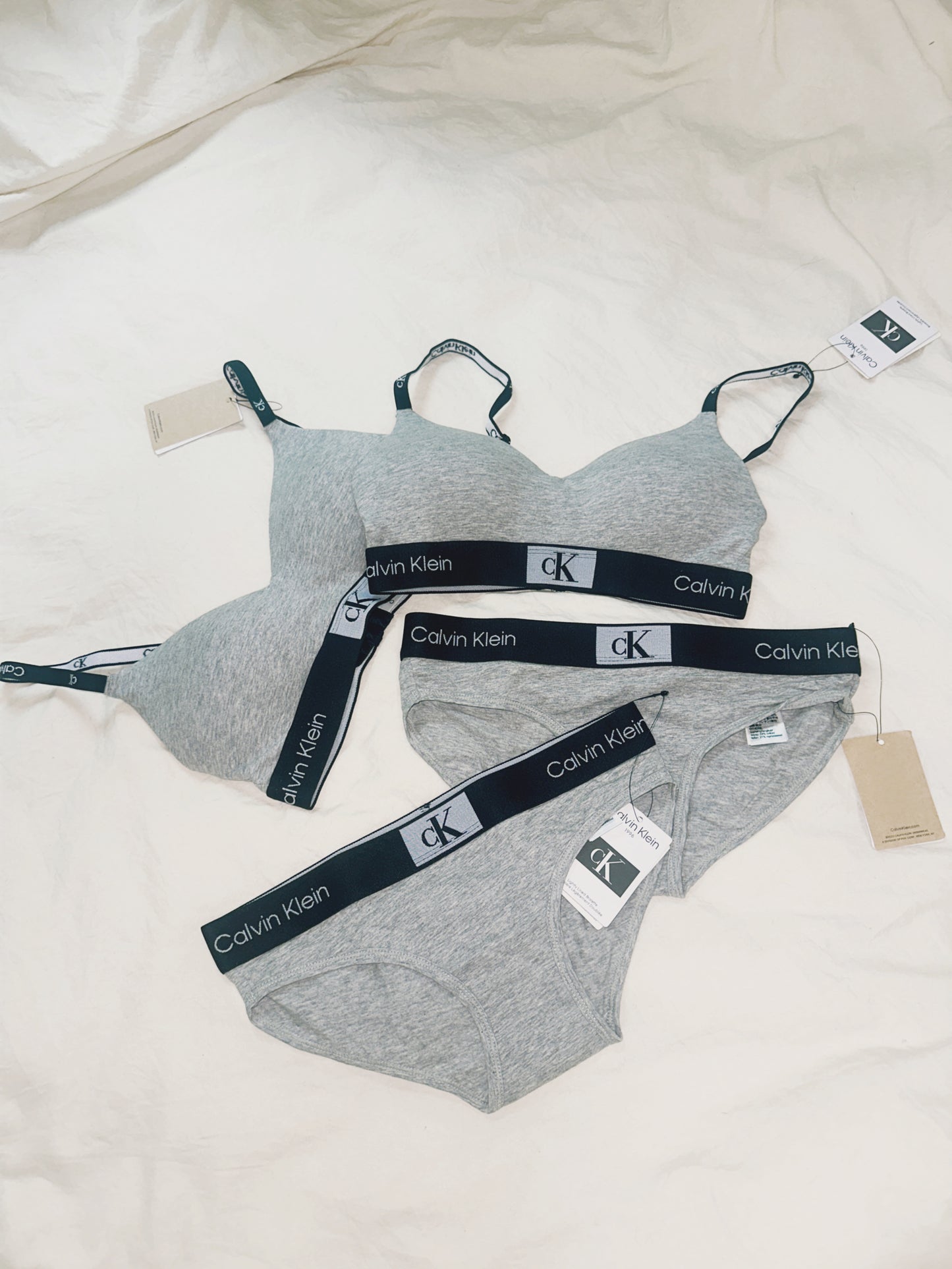 Calvin Klein 1996 無鋼圈集中型bra top