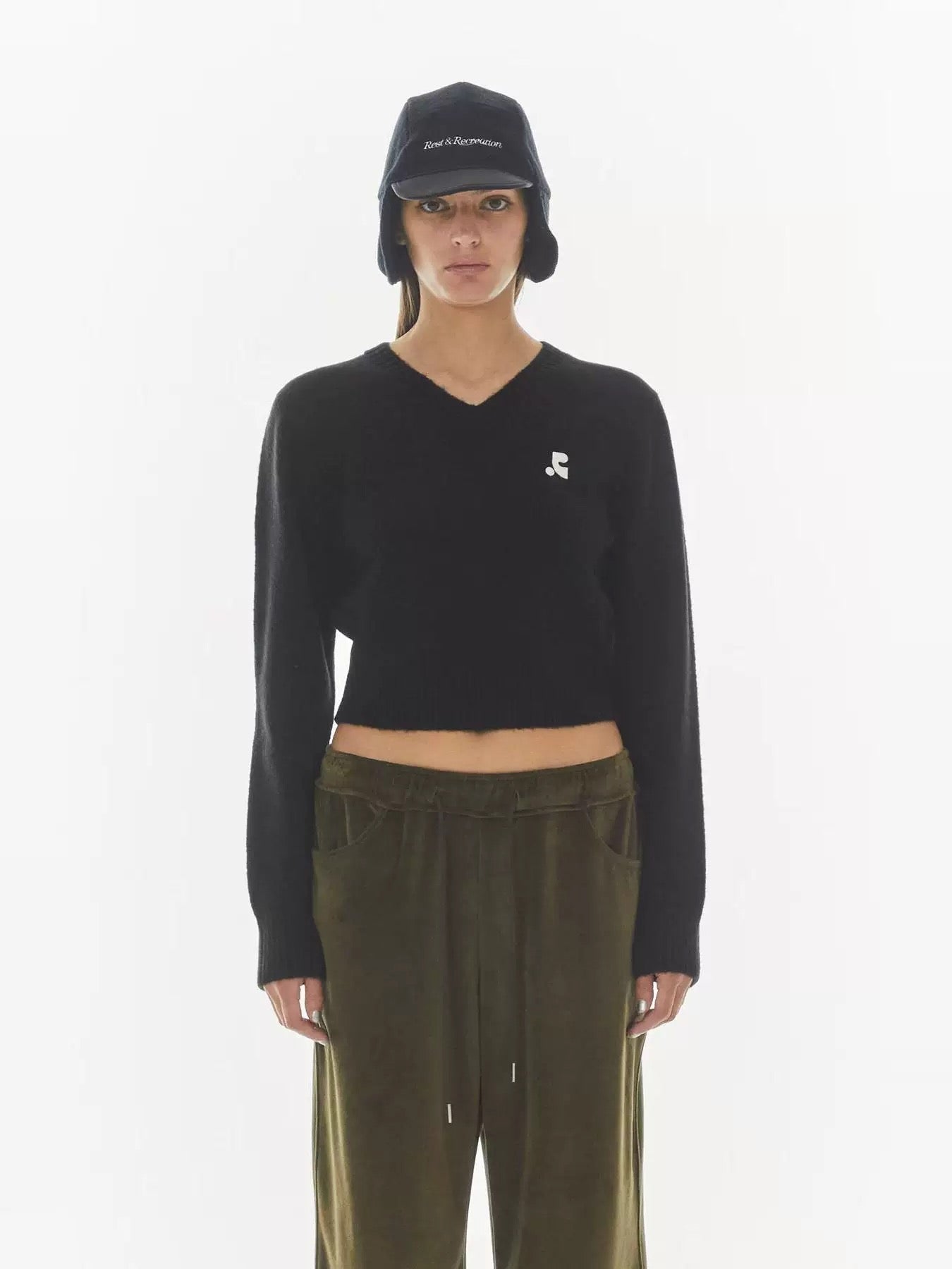 WOOL V-NECK CROPPED KNIT