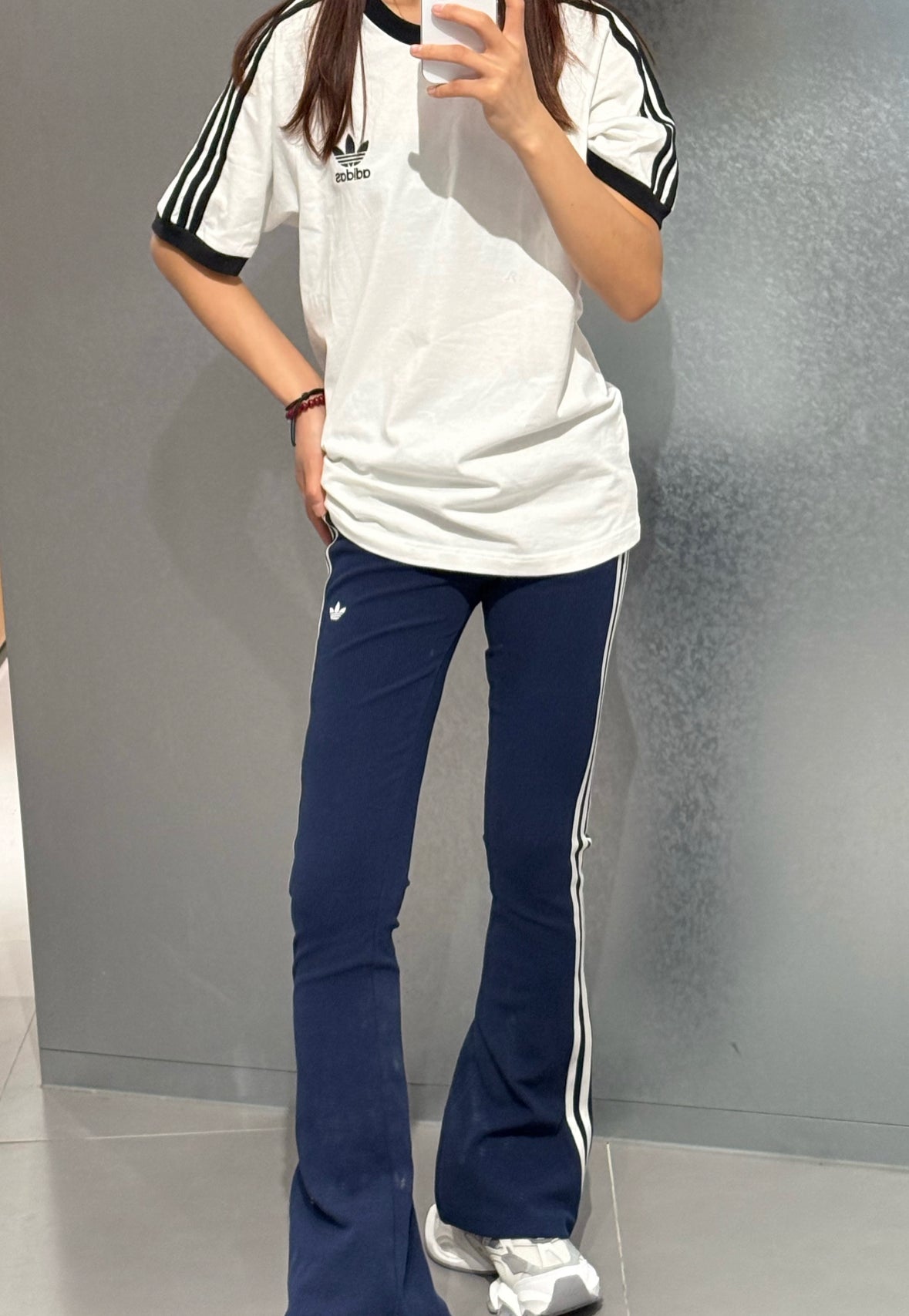 Adidas 喇叭褲