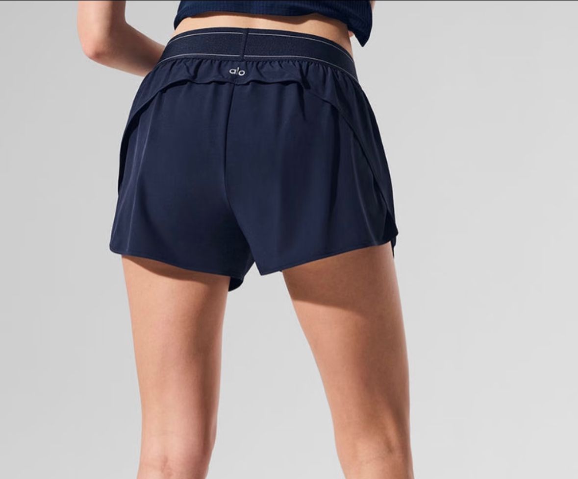 Alo Yoga Suit Up Shorts